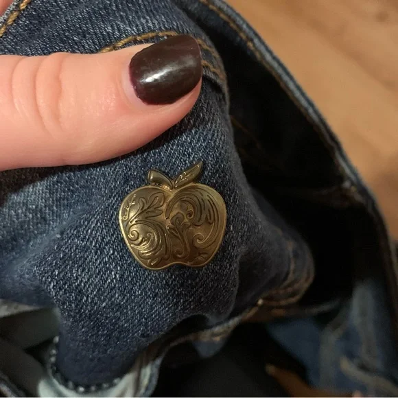 Apple Bottom capri jeans - Picture 7 of 8